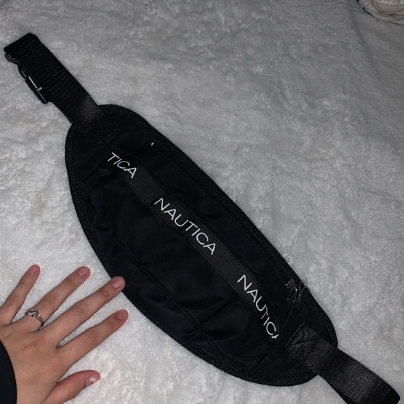 Nautica Accessories - 🌿Black nautica Fanny pack